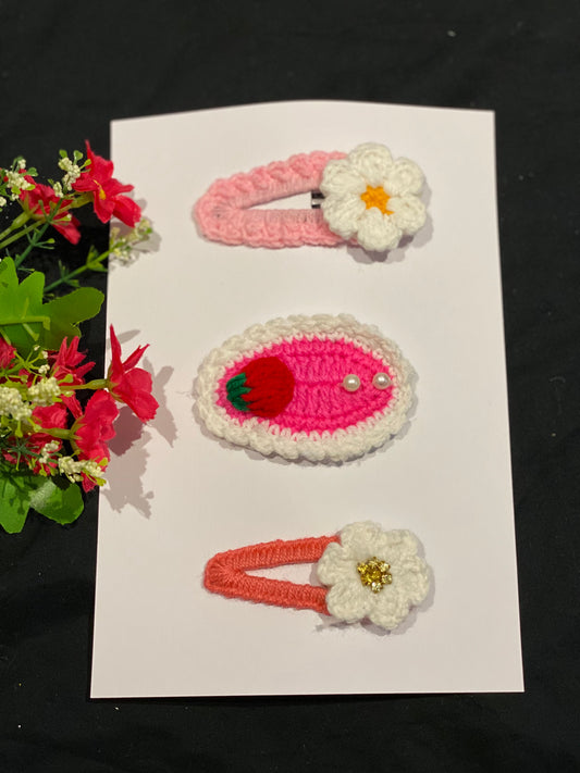 Trendy hand crochet pins