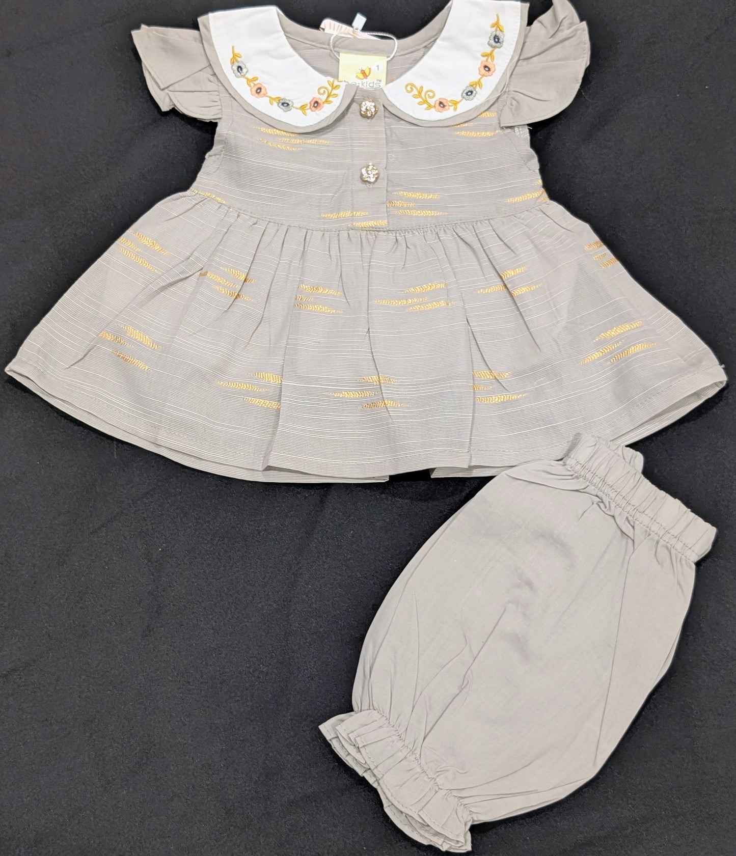 Girls' embroidered and self-patterned frocks with pants